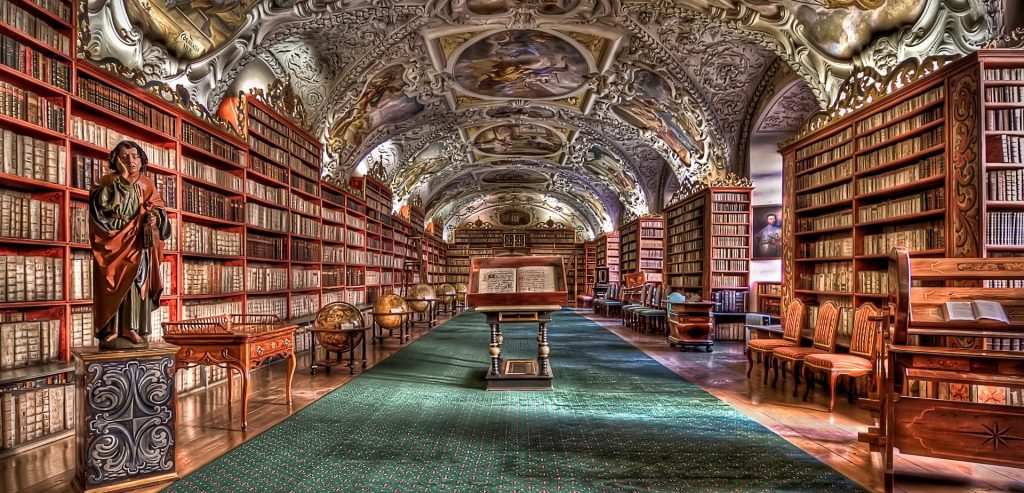 Image with a large library